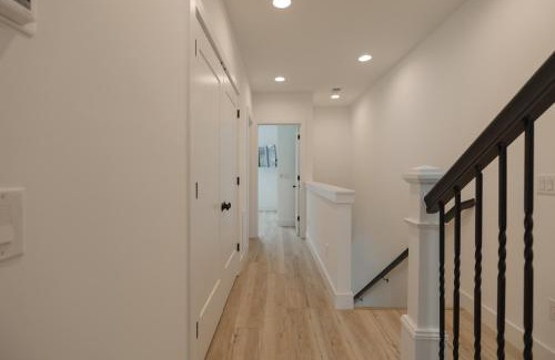 Katie Hill Neighborhood House | Cumberland Social I Rooftop Hot Tub!