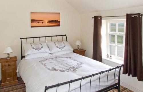 Longnor House | Curlew Cottage