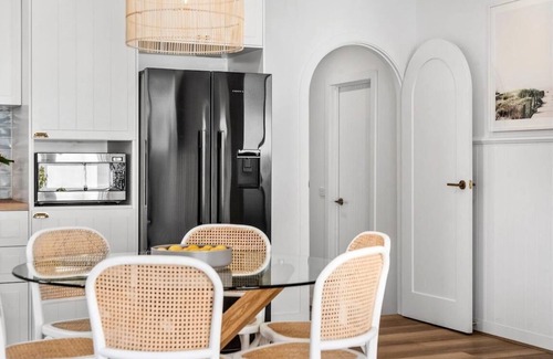 Rye House | Currawong - Coastal Bliss - walk to the beach