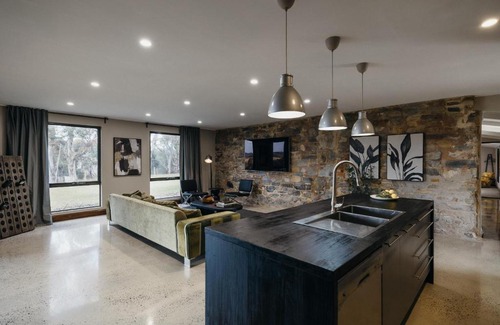 Nangkita House | Currency Creek Cottages
