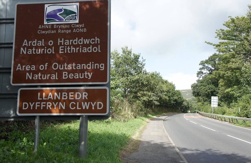 Llanbedr-dyffryn-clwyd House | CURRENTLY CLOSED FOR REFURBISHMENT