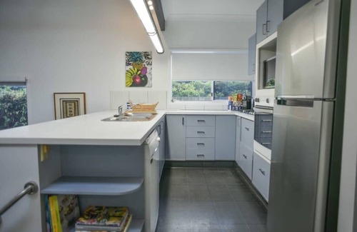Currimundi House | Currimundi Beach House Walk to Lake & Beach