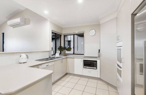 Currumbin House | Currumbin Beachside Retreat