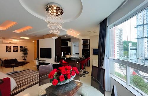 Pioneiros Apartment | CURTA!|189|Apê Versailles Conforto | Roda Gigante
