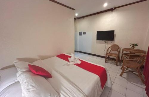 Puerto Princesa City Centre Hotel | Curv Hotels minutes to Airport- Malls