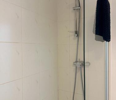 Stainburn Apartment | Curwen Apartment - 2 Bedrooms - Sleeps 6