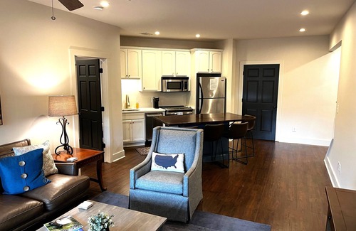Lake Oconee Villa | Cuscowilla Villa - 3 Bedroom/3 Bath - On Lake Oconee with Boat Slip