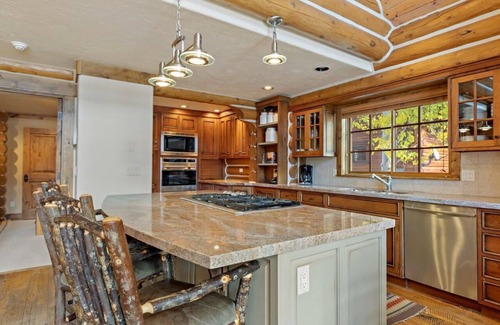 Victor Cabin | Cushman Cabin enjoys Bronze Buffalo Ranch at Teton Springs amenity access