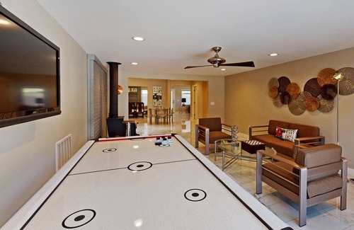 Ramona House | Custom Getaway in Ramona