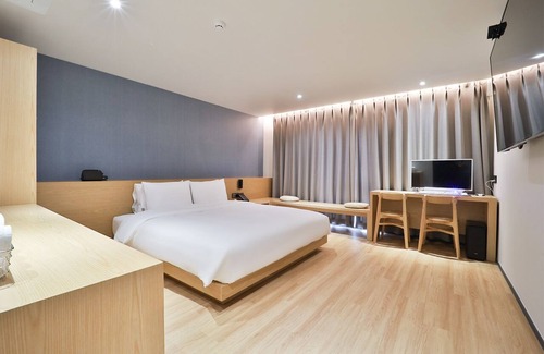 Samsan-dong Hotel | Custom Hotel
