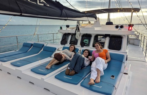 Spanish Wells Boat Rental | Custom Yacht -Includes, Breakfast, Chef, WIFI, A/C, docked in private marina.
