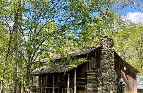 Cherokee Cabin | Customer Appreciation Year! See Discount information in Ad