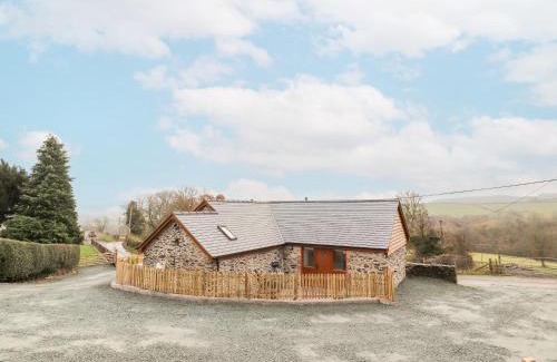 Oswestry House | Cut Moch, Plas Moelfre Hall Barns