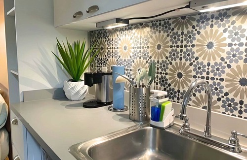 Clearwater Beach Condo | Cute 1940 Boutique Studio Condo by RedAwning