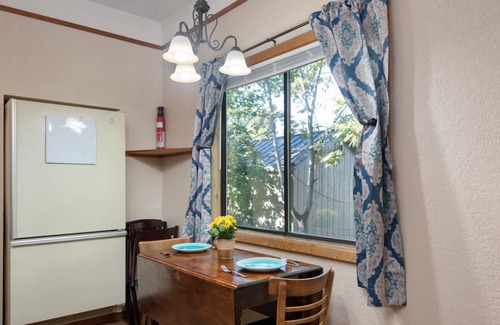Franklin to the Fort House | Cute 2 bedroom house centrally located in Missoula, easy access to everything.