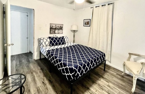 Fort Worth House | Cute 2bd cottage 7 miles to downtown