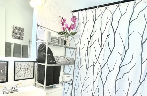 Fort Worth House | Cute 2bd cottage 7 miles to downtown