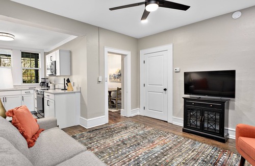 Woodfin Apartment | Cute and Cozy 1 Bedroom Apt! Pet Friendly! Great WiFi!
