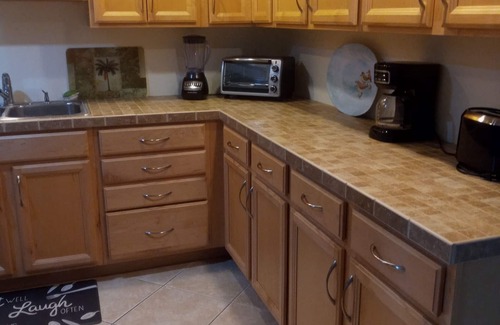 New Port Richey House | Cute and Cozy, two bedroom home, with splash pool.