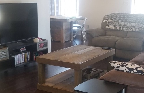 Lorain House | Cute and Cozy