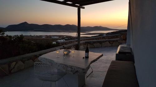 Antiparos Villa | Cute Antiparos Villa 1 Bedroom Villa Sunset Amazing Sea Views & Private Plunge Pool Agios Georgios