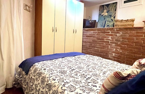 Vallirana House | Cute Apartment, garden & pool 20 km from Barcelona