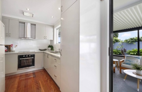 Warana House | Cute beach house - with pool, close to the beach
