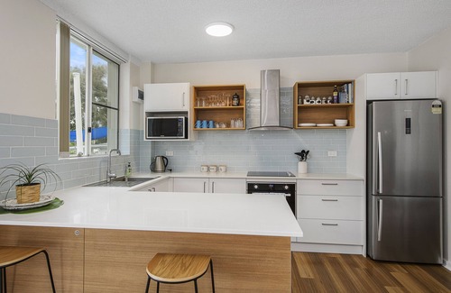 Crescent Head Apartment | Cute Beachside Apartment - Central Location