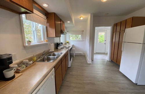 Blaine House | Cute Blaine Bungalow, recently remodeled, great location