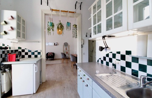Altlerchenfeld Apartment | Cute Boho APT with Balcony