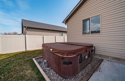 Idaho Falls House | Cute Comfy 4-bedroom home W/Hot tub!