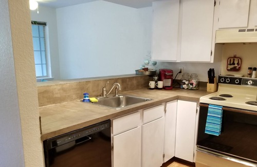 East Olympia House | Cute & Comfy Townhouse in the Vineyard