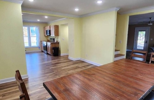 Mountain View House | Cute Cottage close to town