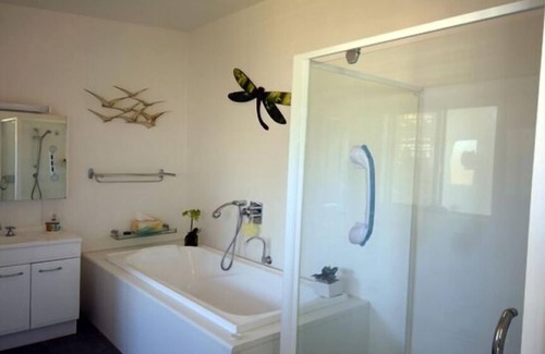Broken Hill Cottage | Cute cottage, Great Location