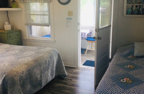 Rye Cottage | Cute cottage has everything you’ll need for a great stay at Pirates Cove beach.