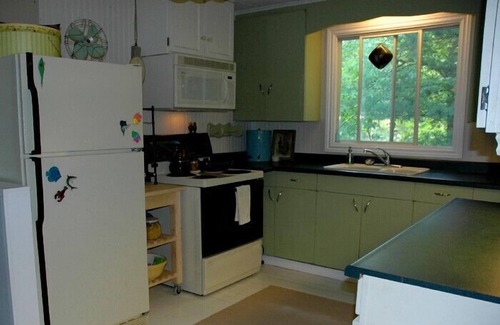 Port Franks Cottage | ~cute~ Cottage In Port Franks - Ontario, Canada