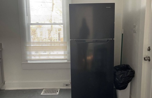 Roselawn Finance House | Cute &Cozy 2-bedroom townhome in fantastic Cincinnati with WiFi