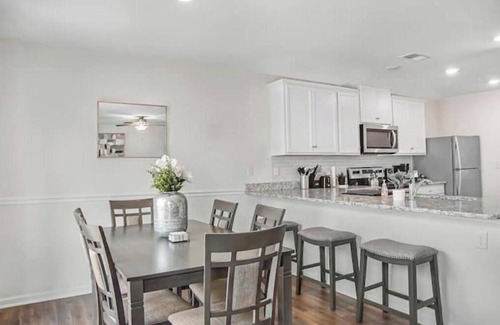 Paw Creek House | Cute & Cozy 3Bedroom