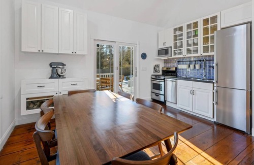 Springs House | Cute East Hampton Gem