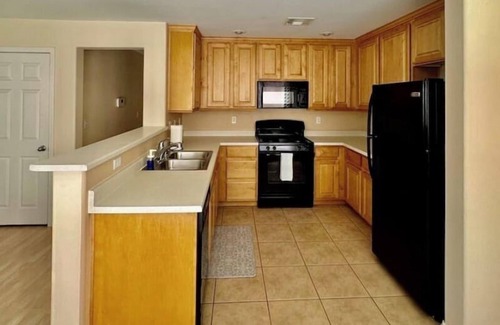 Enterprise Apartment | Cute home 5 miles to strip!