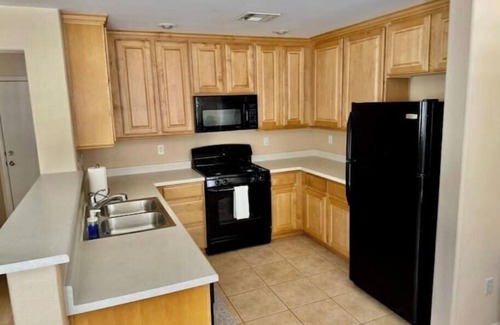Enterprise Apartment | Cute home 5 miles to strip!