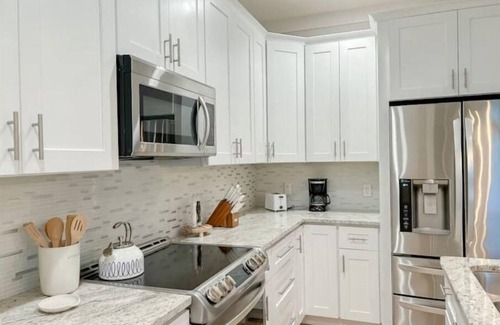 Vamo House | Cute home - HOT location - Next to popular beaches