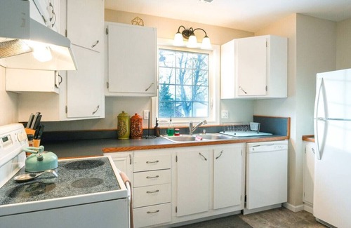 Sturgis Apartment | Cute home in Sturgis City Limits