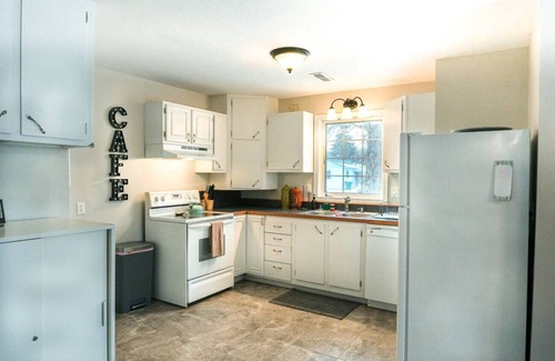 Sturgis Apartment | Cute home in Sturgis City Limits