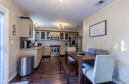 Lewisville House | Cute home near DFW Airport, Grapevine Mills & Gaylord Resort