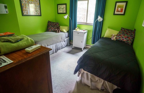 Aquashicola Cottage | Cute lodge in the woods near Jim Thorpe & Beltzville Lake