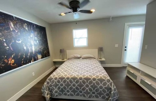 Downtown Omaha Apartment | Cute Modern Apartment in Downtown Omaha