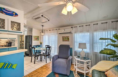 El Jobean Cottage | Cute Port Charlotte Home w/Resort Amenities!