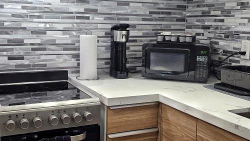 Hollywood Apartment | Cute Renovated Studio 4 Miles from Hard Rock Hotel