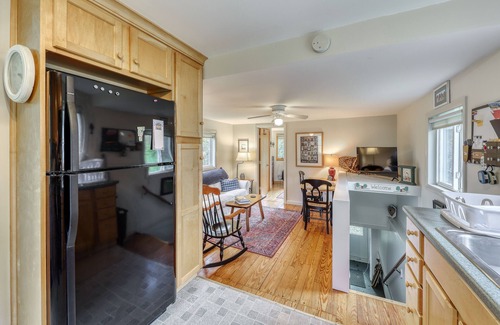 Weston House | Cute Riverfront Home w/Free WiFi, Washer/Dryer, & Private Deck - Close to Okemo